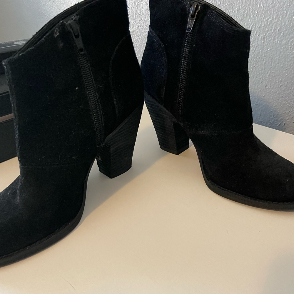 Jessica Simpson size 7 black Women’s boots